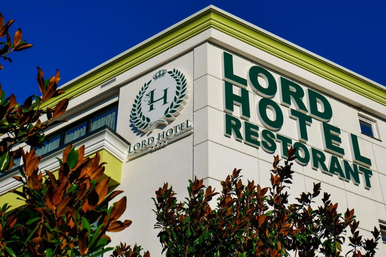 Lord Tirana Hotel 4*
