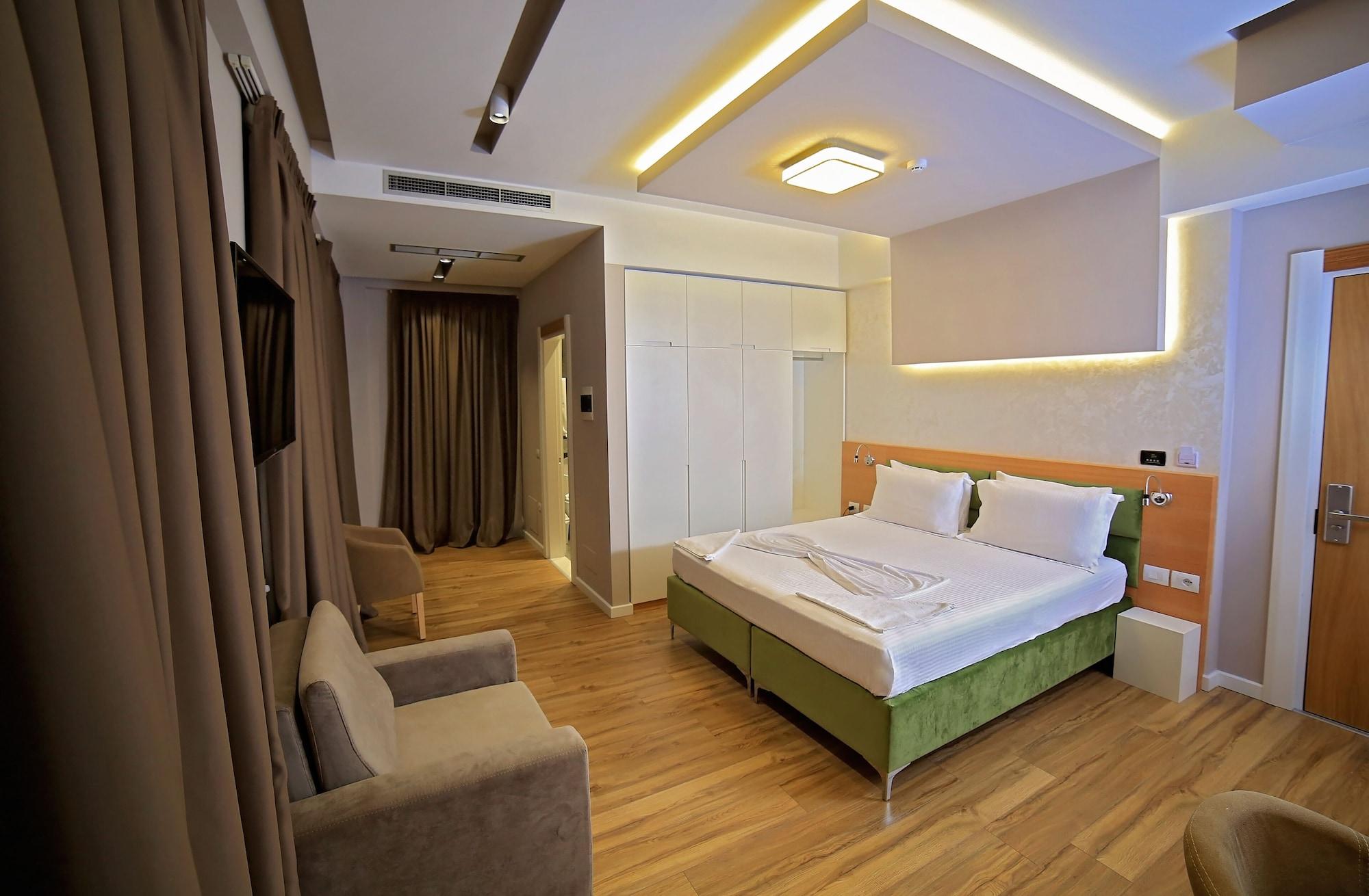 Lord Tirana 4* Vorë